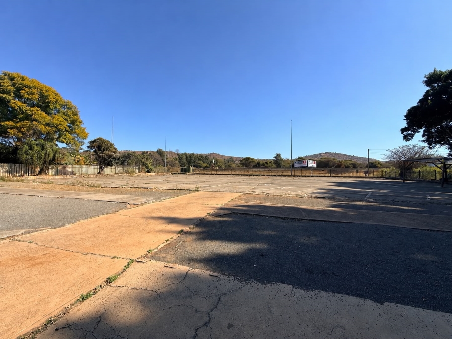 To Let Commercial Property for Rent in Waterkloof A H North West